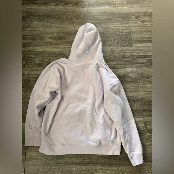 Glossier Women’s Lavender Hoodie with Embroidered Logo Size XL - Picture 4 of 9